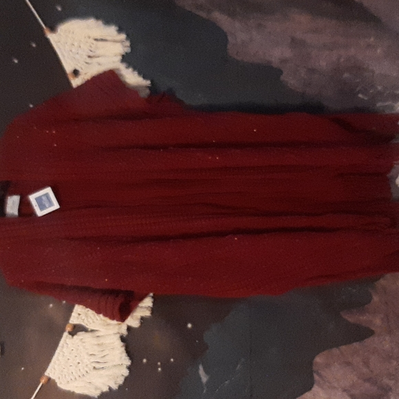 NWT deep red ruffle bottom sequins knitted super soft poncho/cardigan sm to lg - Picture 1 of 8